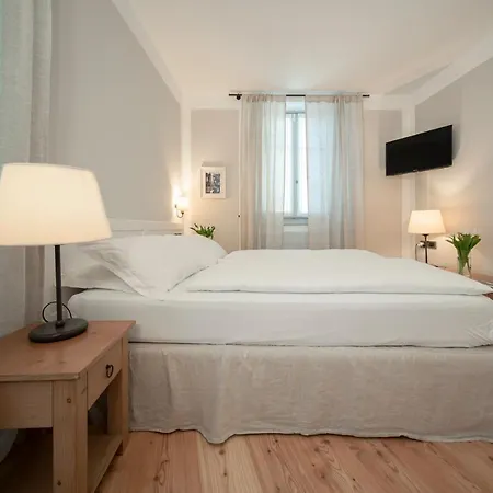 La Canonica Suite Apartments New Location Trento Exterior photo