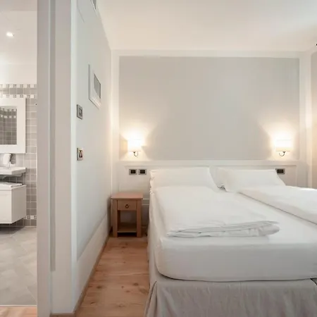 La Canonica Suite Apartments New Location Trento Exterior photo